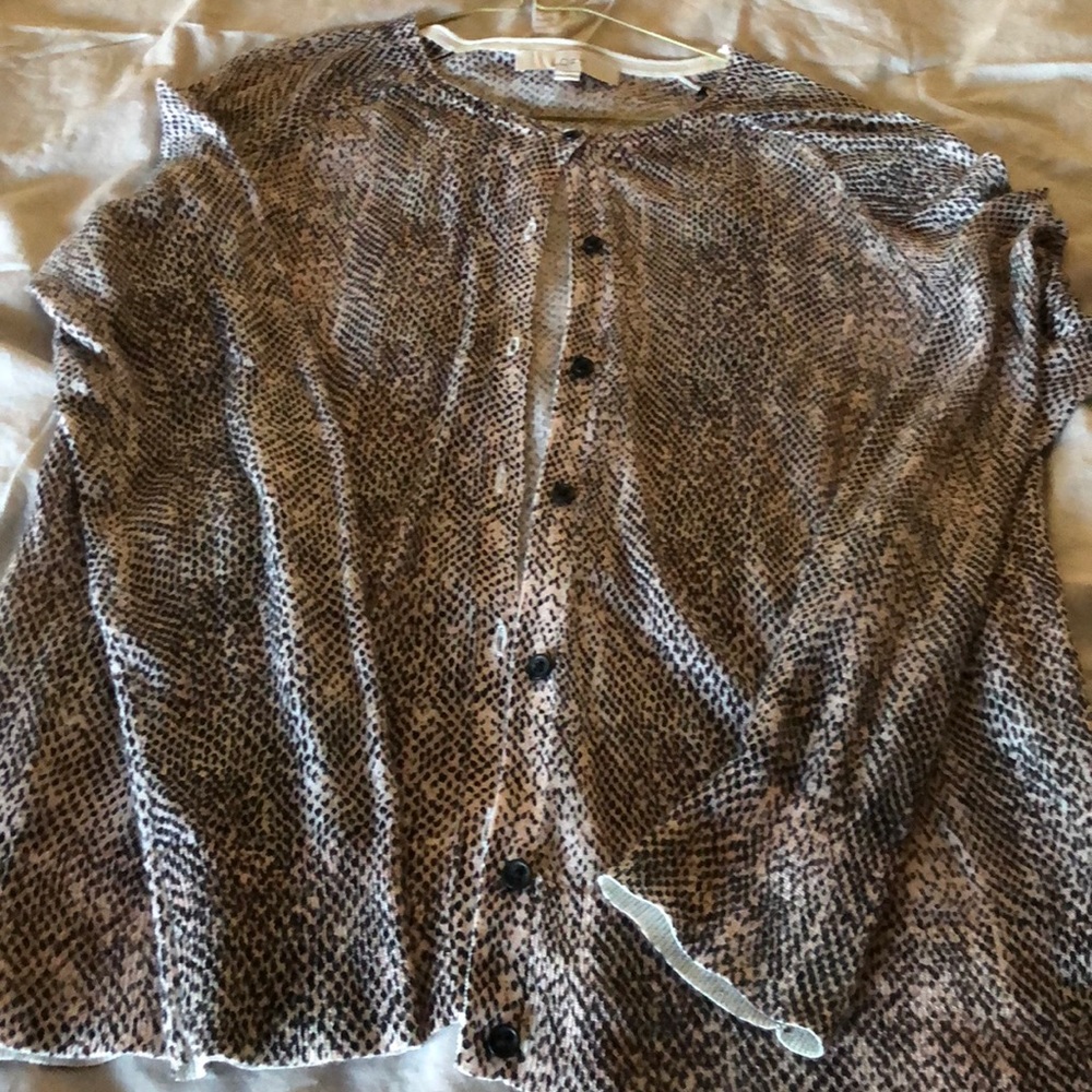 Women’s sweater